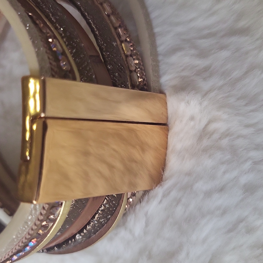 Multi-layered Gold and Brown Bracelet - Picture 5 of 5